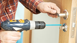 Automotive Locksmith at 4th St Tattoo Alley Philadelphia, Pennsylvania